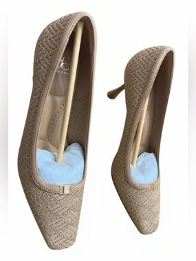 Taupe Woven Square Toe Pumps Size 6.5 – New in Box – $129 Retail